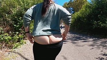 Play Mom Giant Ass Public Exhibitionist