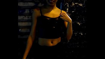 Play Alice Lemes - na rua com Dick Hot