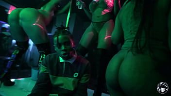 Play They hate lil d - ghost gun freestyle