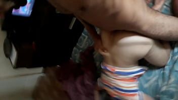 Play Fucking the naughty grandma's pussy
