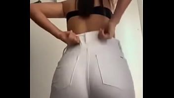 Play A little bit of what you can see on the new channel -casalheyya- !!! Trying on bikinis, clothes in the dressing room at the mall, prep for anal sex and much more...
